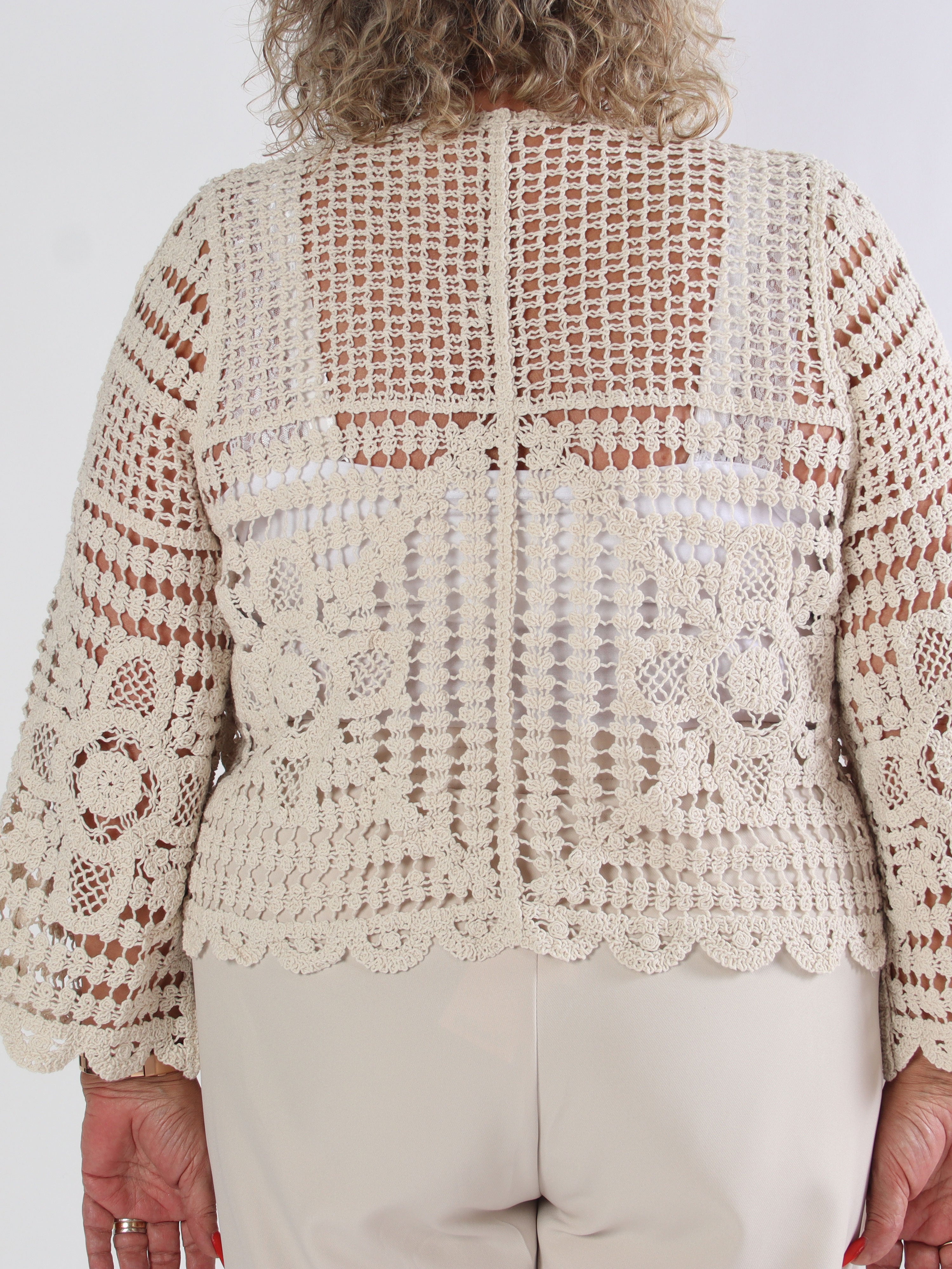 Marina - Sød hæklet plus size cardigan i bomuld